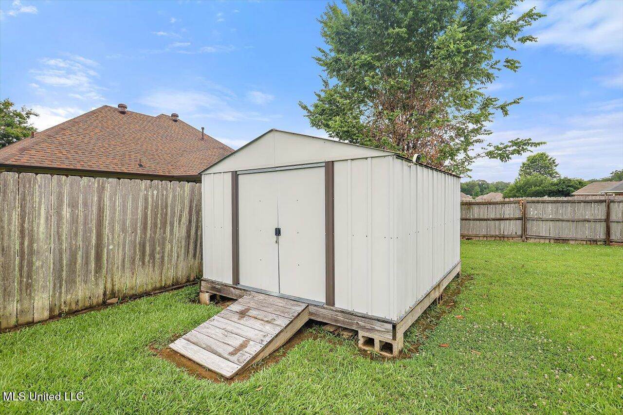 536 Oak Park Circle, Pearl, MS 39208