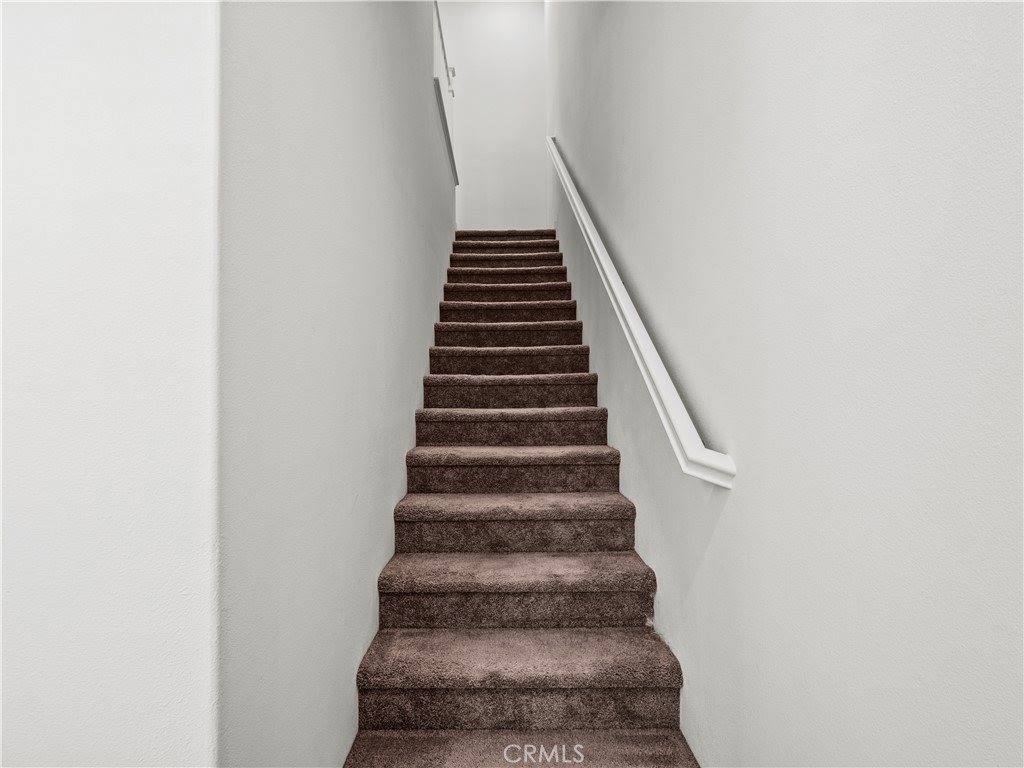 27148 Valley Oak Place, Valencia, CA 91381