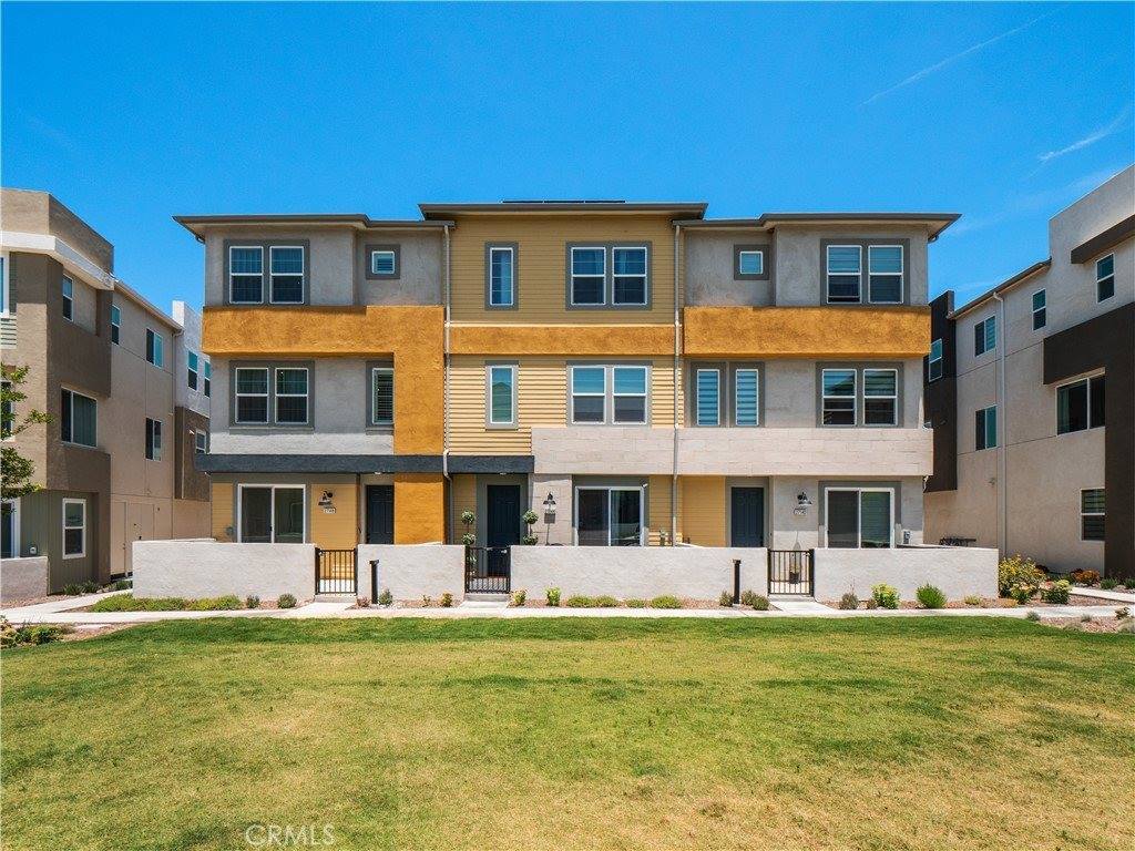 27148 Valley Oak Place, Valencia, CA 91381