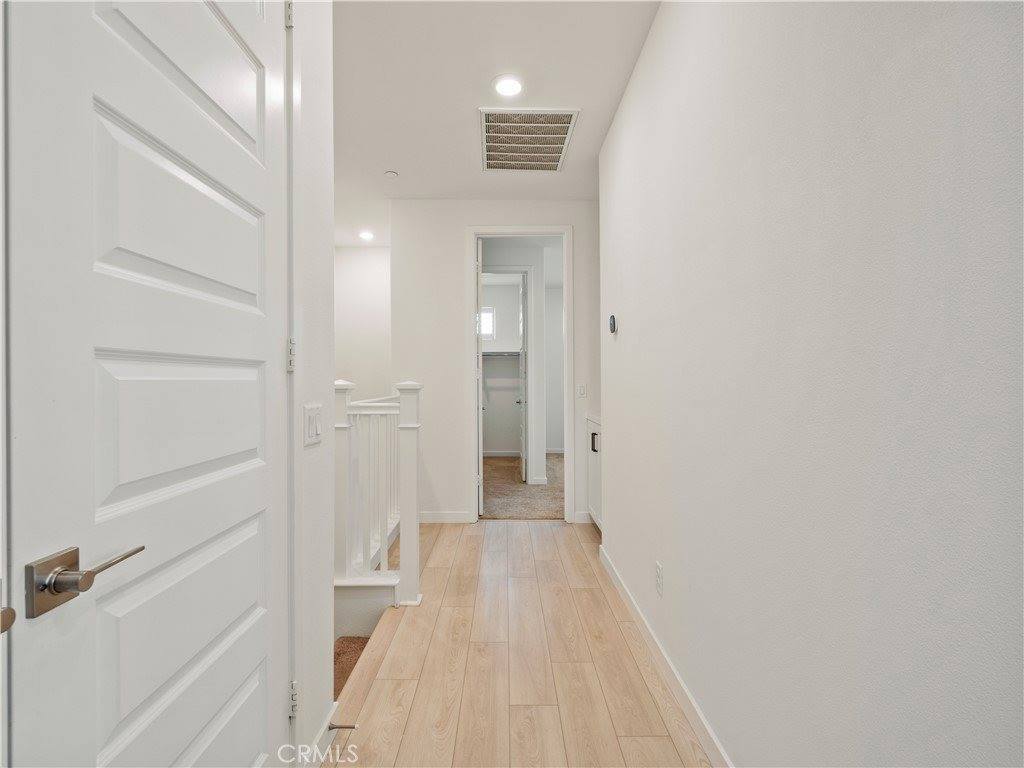 27148 Valley Oak Place, Valencia, CA 91381