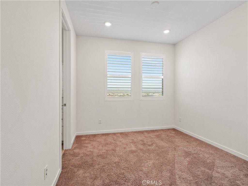 27148 Valley Oak Place, Valencia, CA 91381