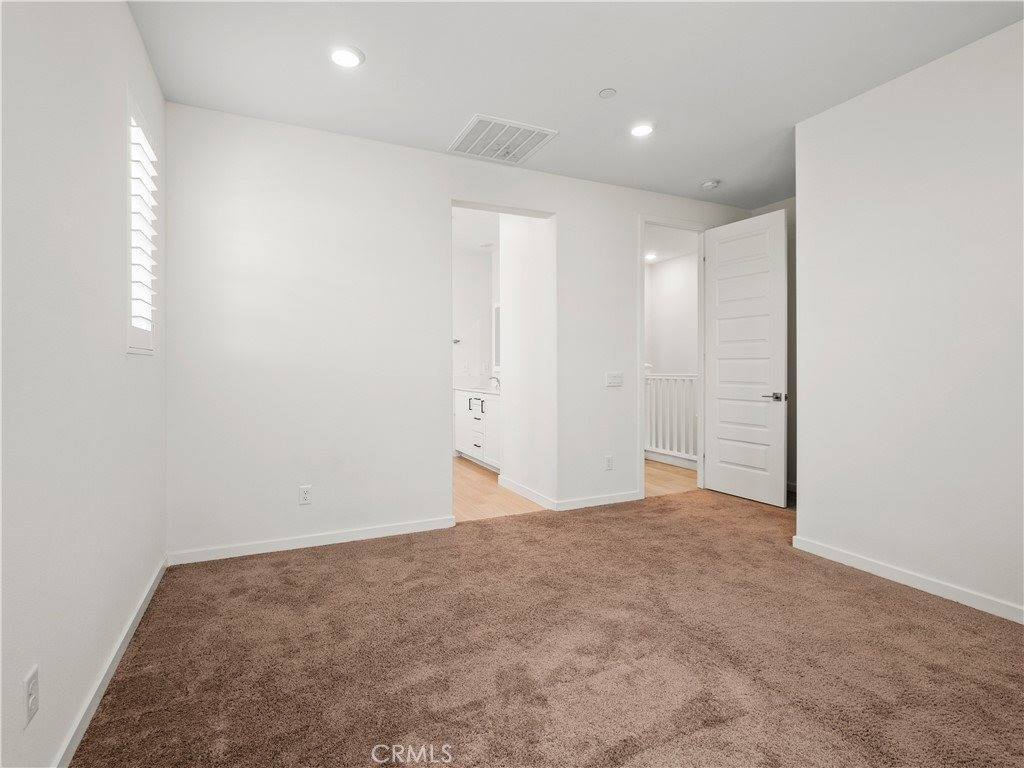 27148 Valley Oak Place, Valencia, CA 91381