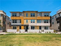 27148 Valley Oak Place, Valencia, CA 91381