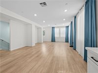 27148 Valley Oak Place, Valencia, CA 91381