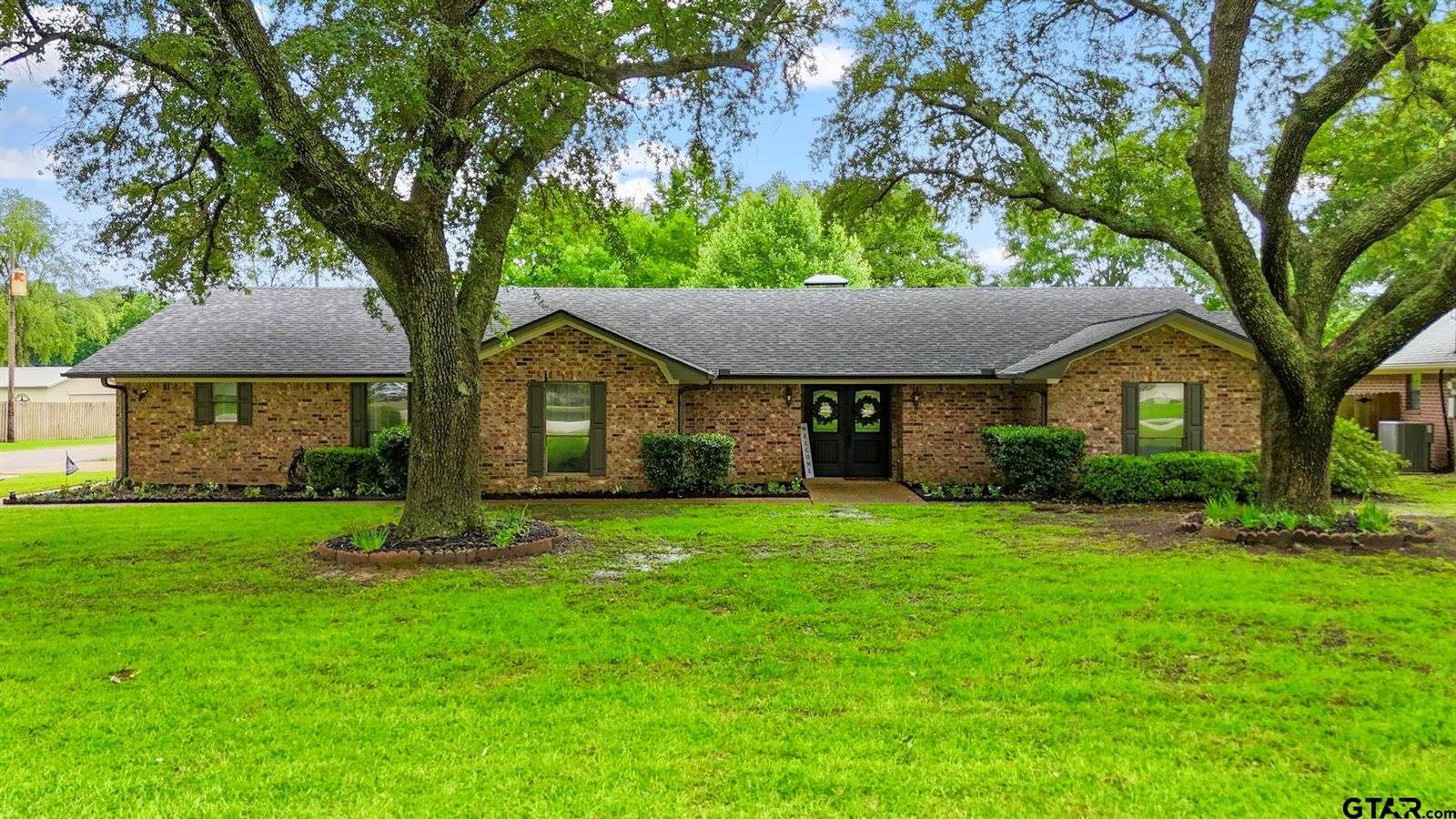 201 Karla Dr, Whitehouse, TX 75791