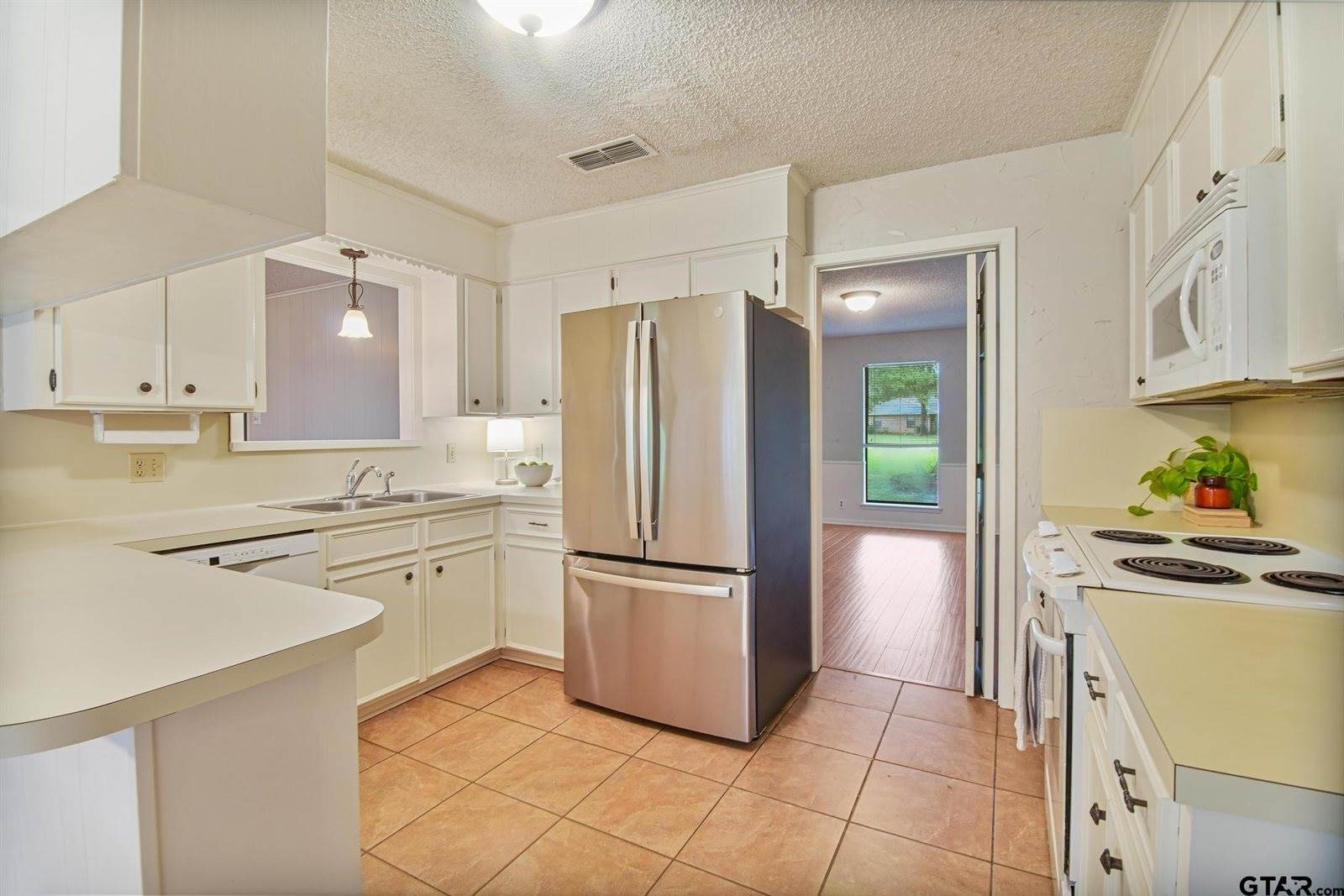 201 Karla Dr, Whitehouse, TX 75791