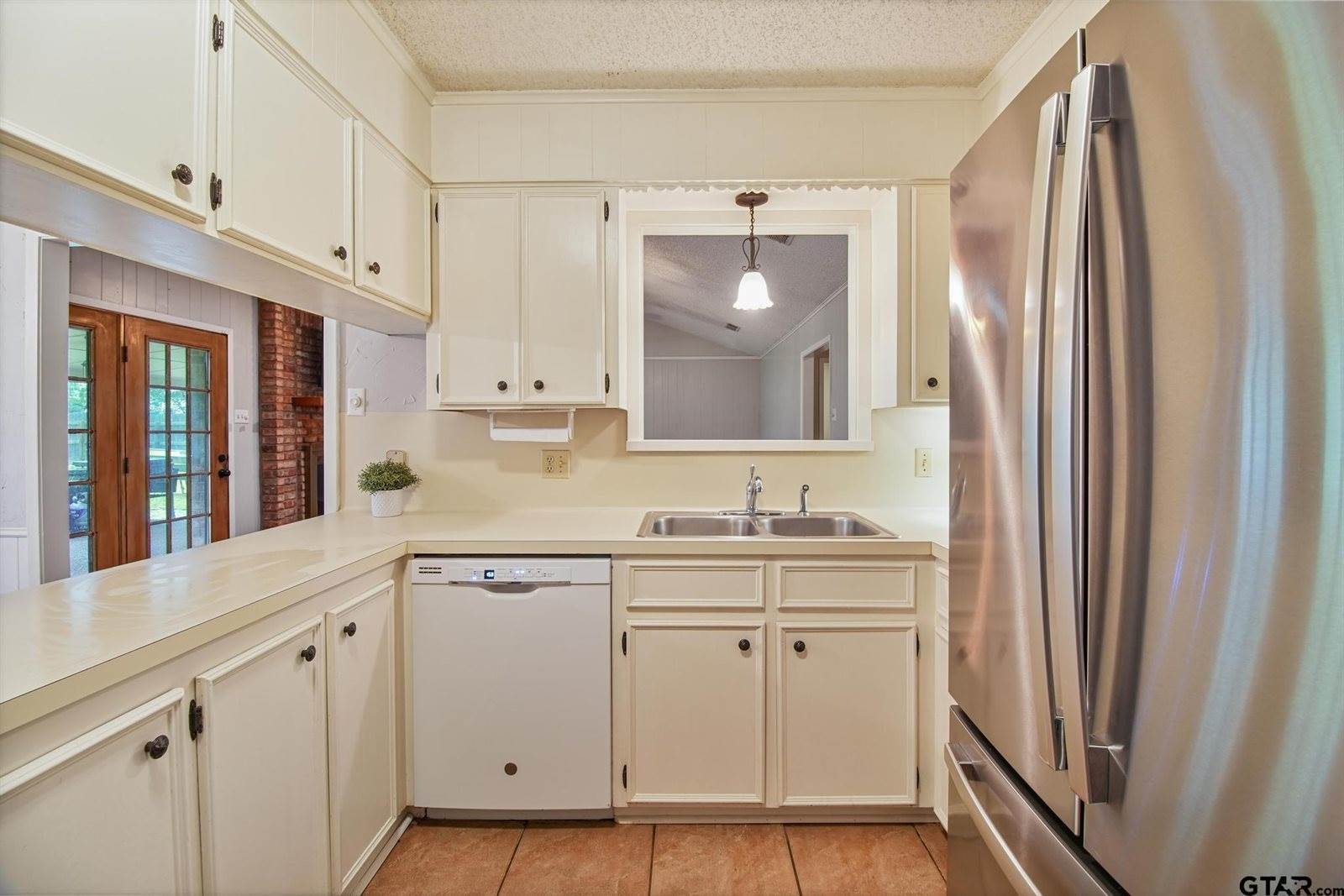 201 Karla Dr, Whitehouse, TX 75791