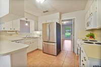 201 Karla Dr, Whitehouse, TX 75791