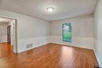 201 Karla Dr, Whitehouse, TX 75791