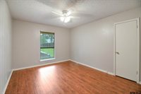 201 Karla Dr, Whitehouse, TX 75791