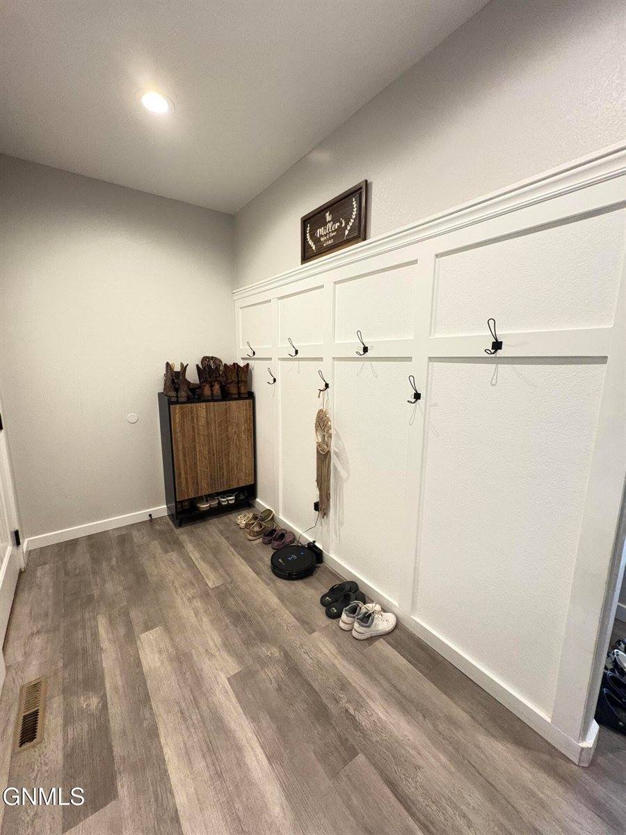 2816 23rd Street West, Williston, ND 58801