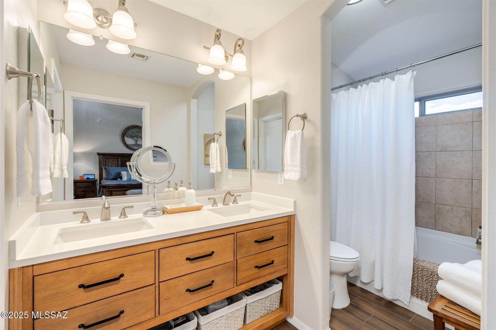 1011 East Providence Canyon Drive, Sahuarita, AZ 85629