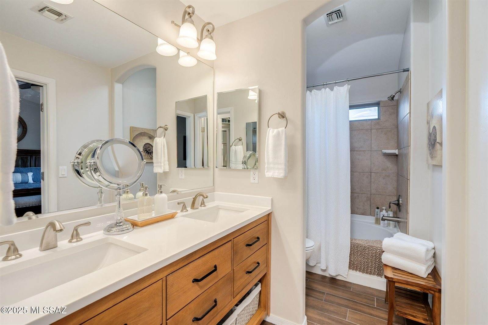 1011 East Providence Canyon Drive, Sahuarita, AZ 85629