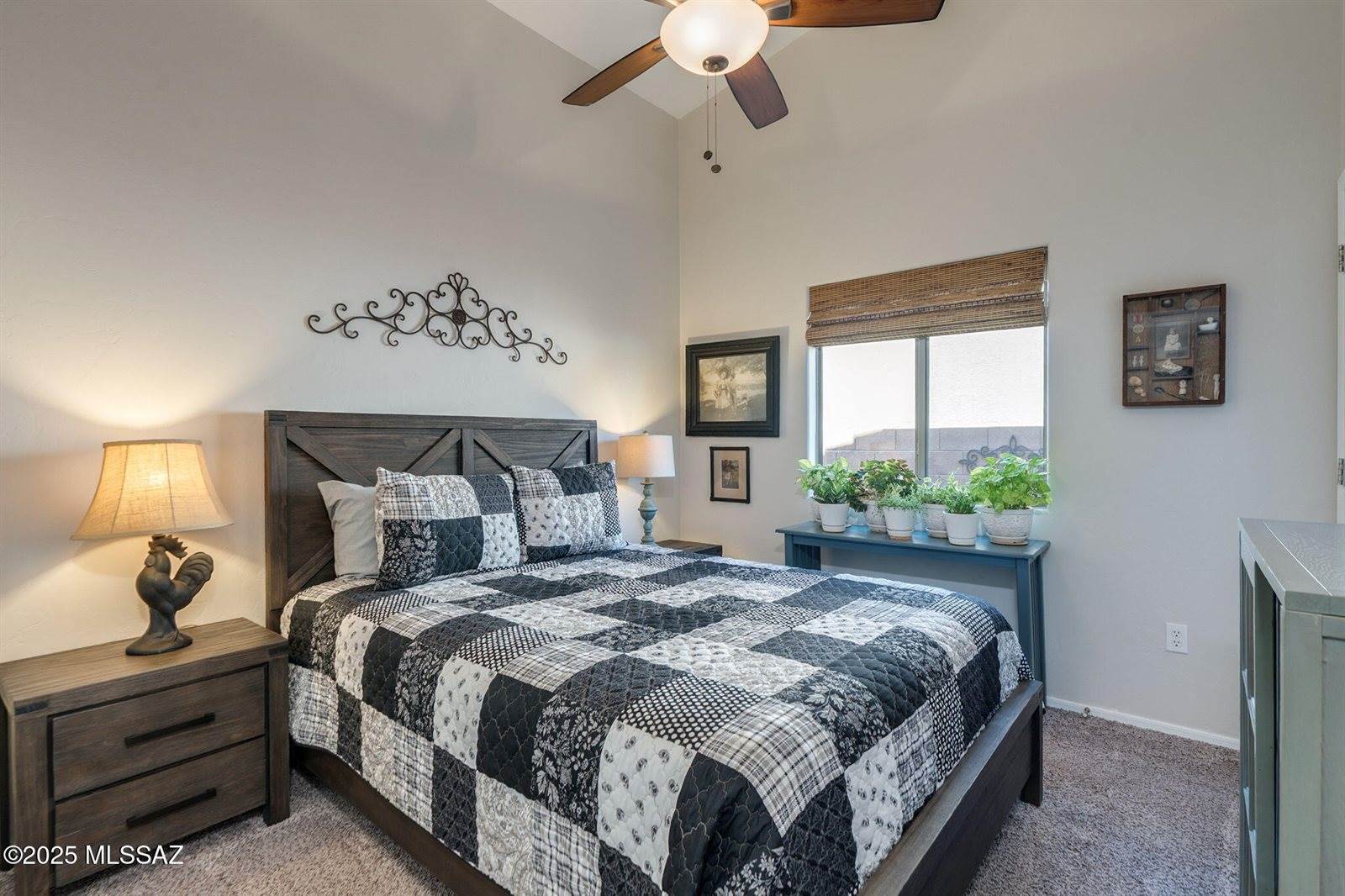 1011 East Providence Canyon Drive, Sahuarita, AZ 85629