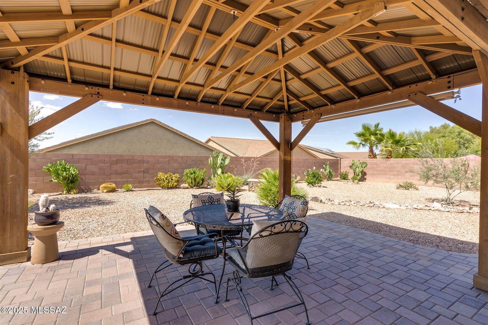 1011 East Providence Canyon Drive, Sahuarita, AZ 85629