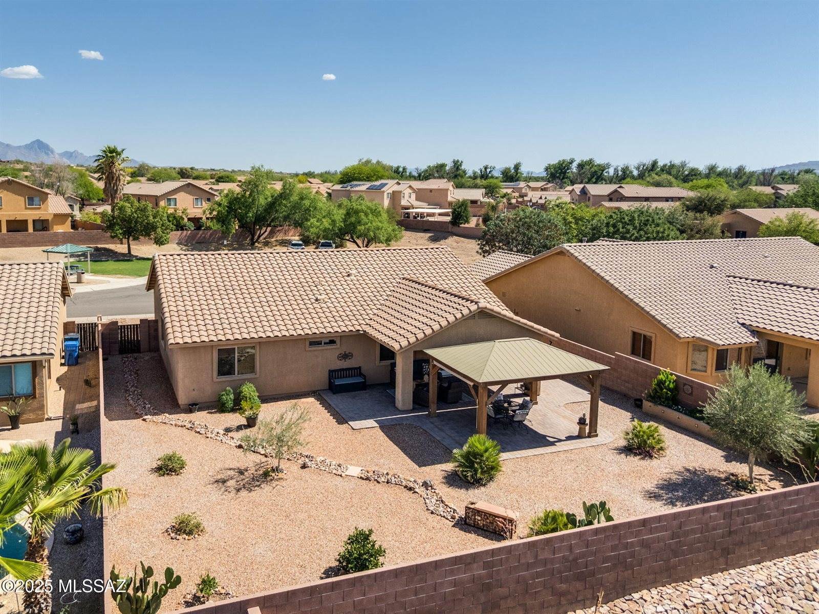 1011 East Providence Canyon Drive, Sahuarita, AZ 85629