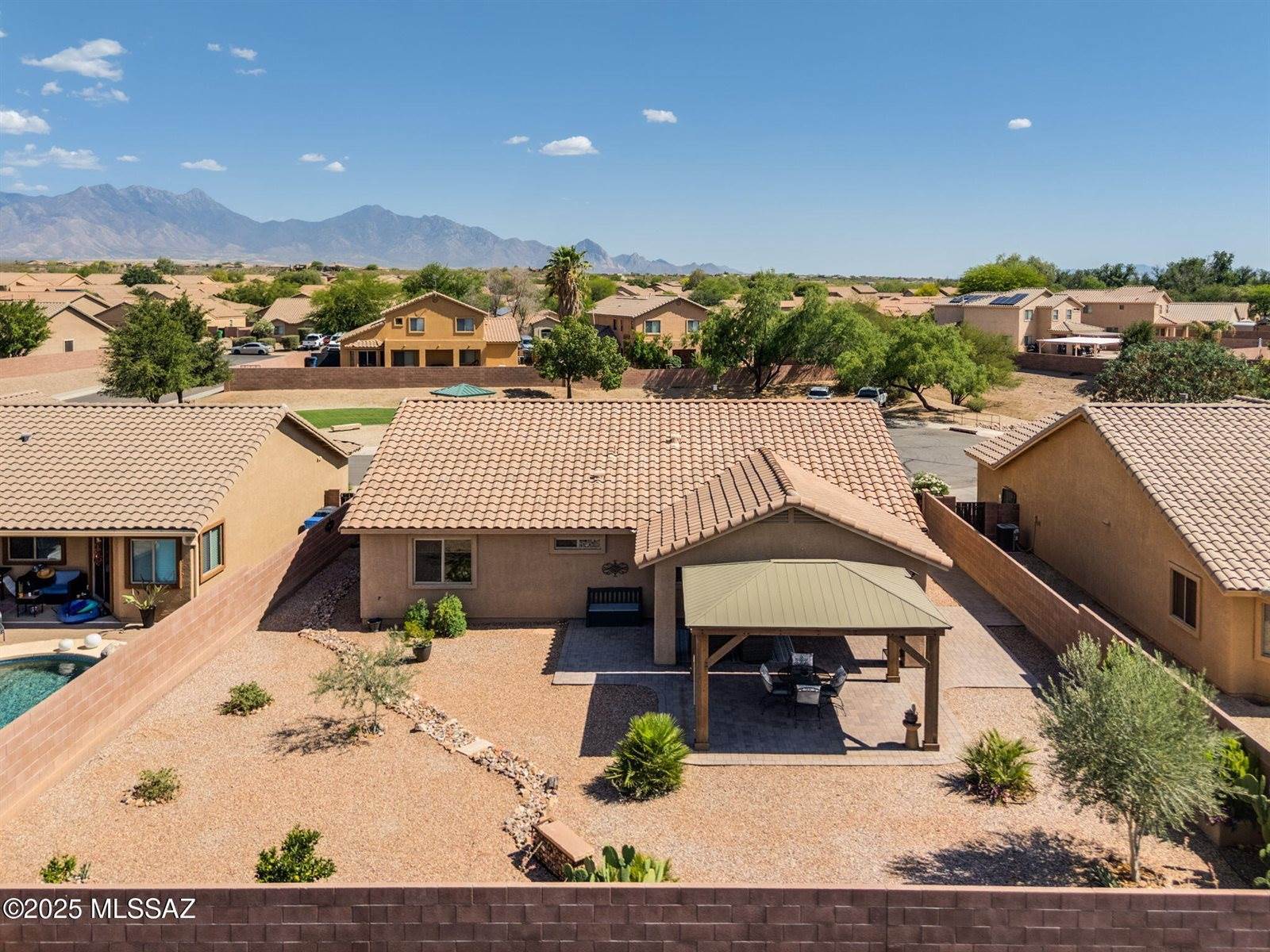 1011 East Providence Canyon Drive, Sahuarita, AZ 85629