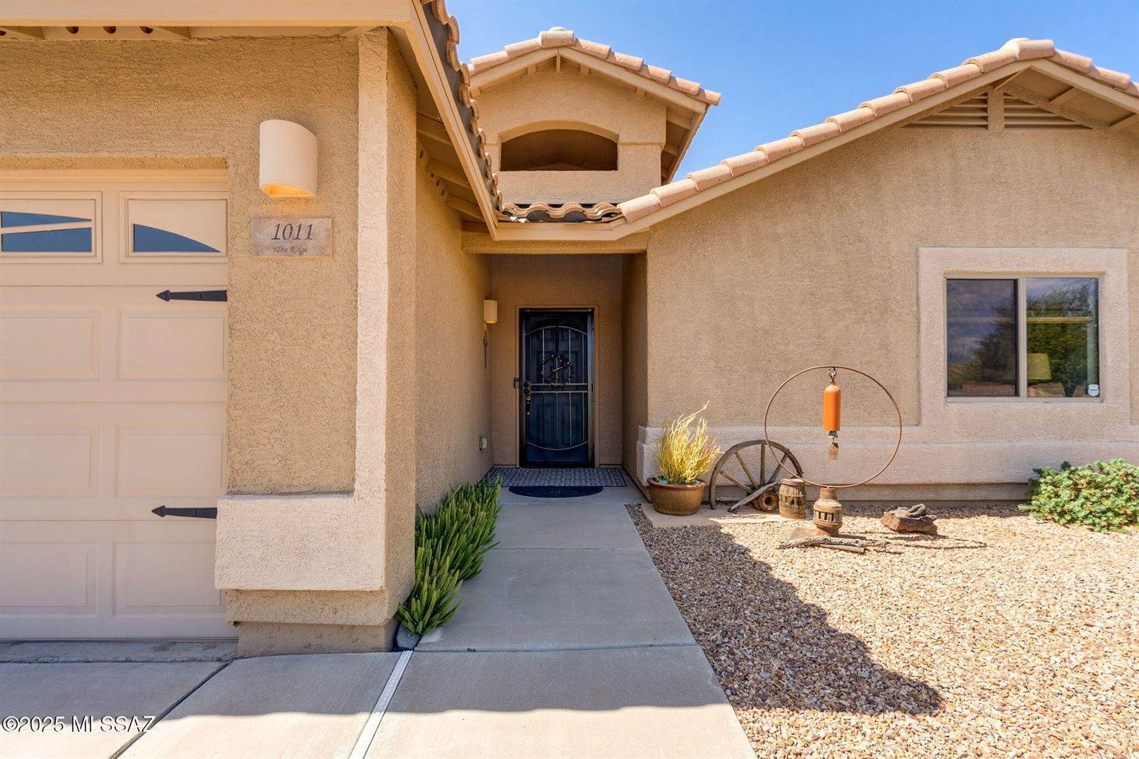 1011 East Providence Canyon Drive, Sahuarita, AZ 85629