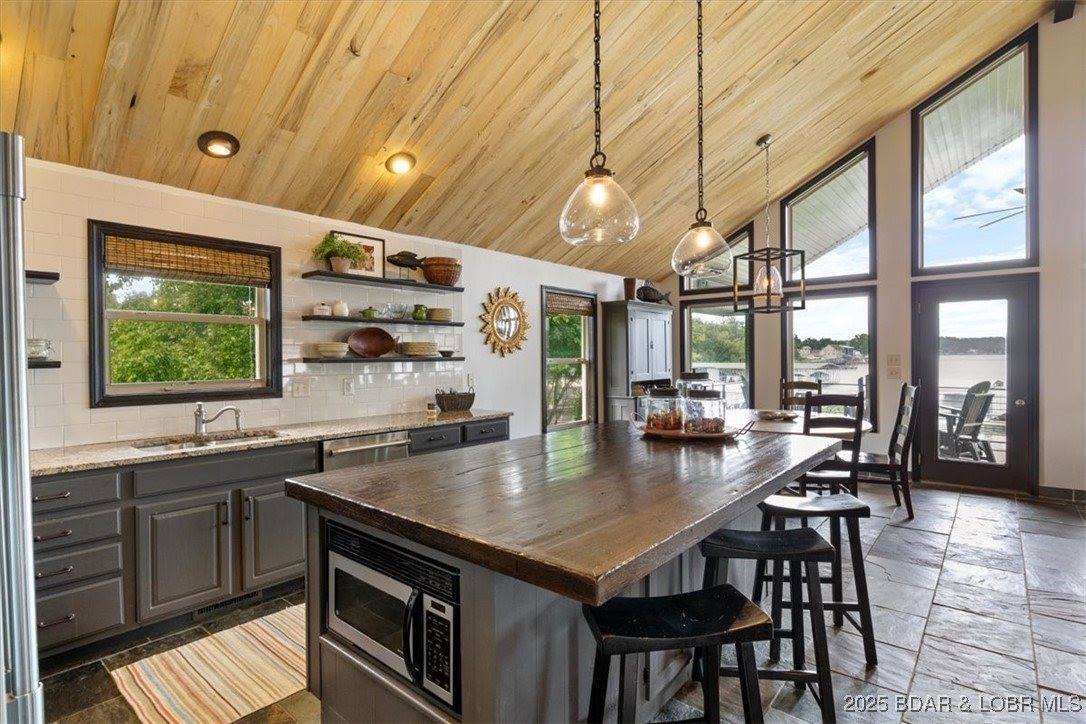 30594 Johnson Bay Road, Gravois Mills, MO 65037