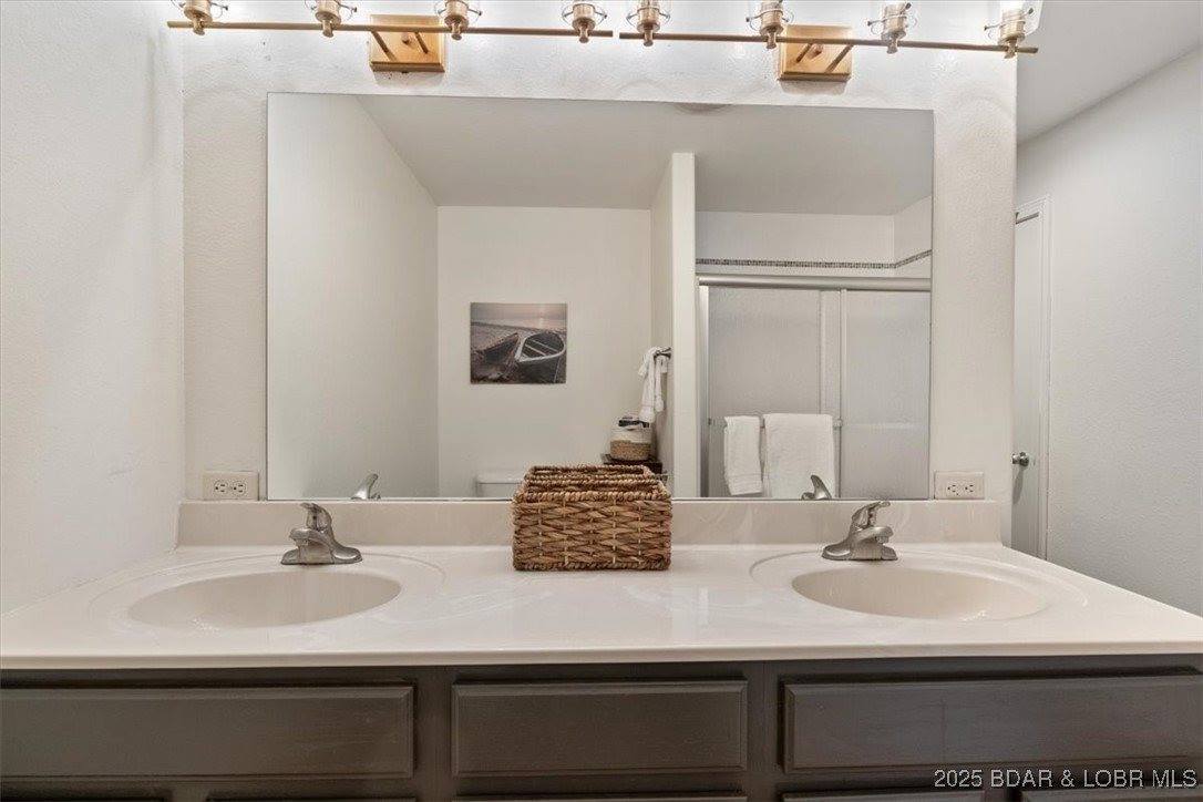 30594 Johnson Bay Road, Gravois Mills, MO 65037