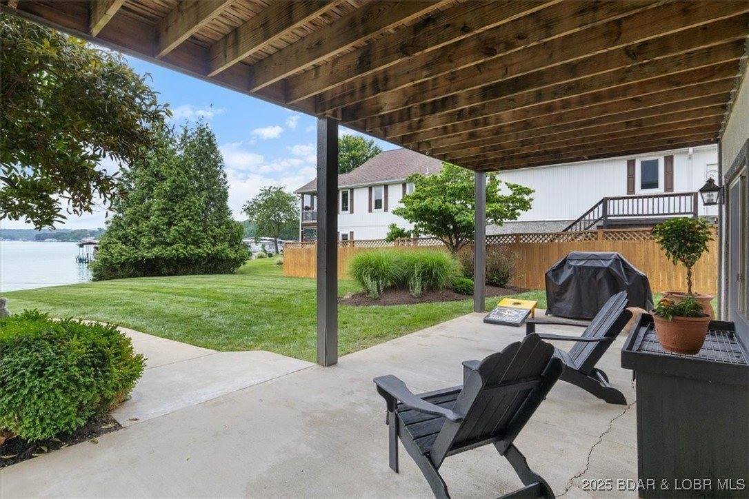 30594 Johnson Bay Road, Gravois Mills, MO 65037