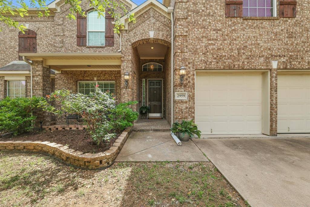 2959 Crystal Way, Grand Prairie, TX 75052
