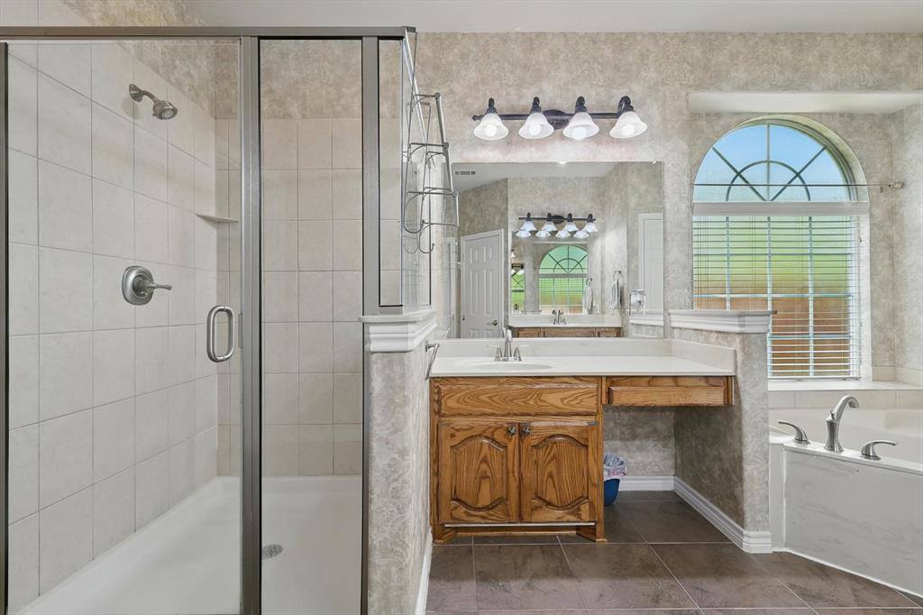 2959 Crystal Way, Grand Prairie, TX 75052