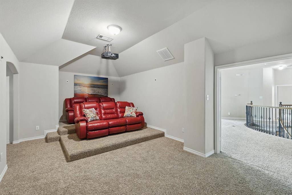 2959 Crystal Way, Grand Prairie, TX 75052