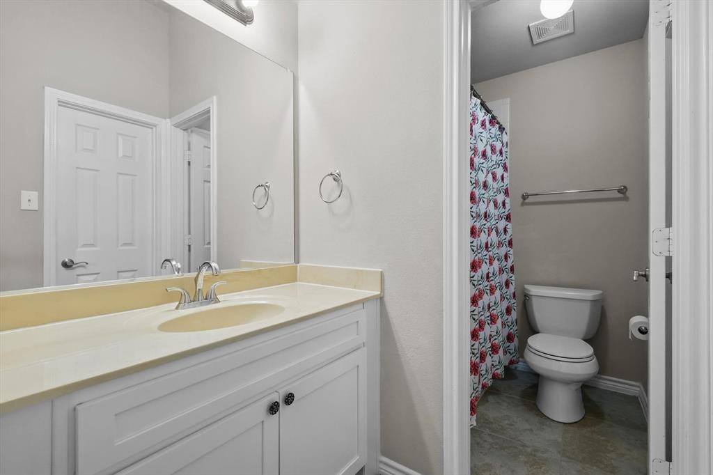 2959 Crystal Way, Grand Prairie, TX 75052