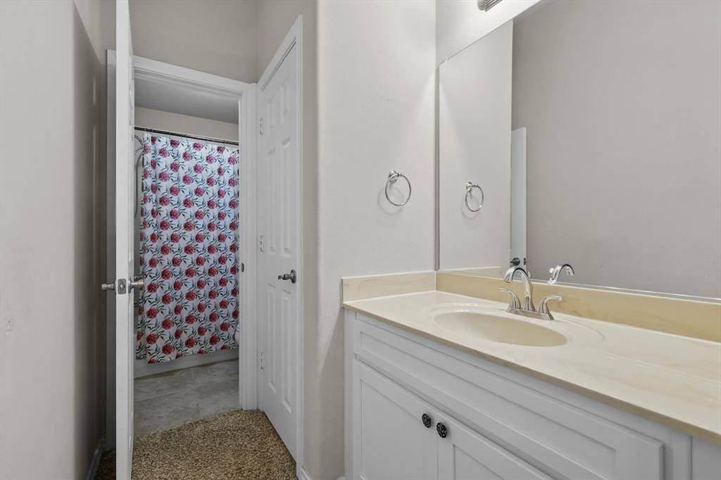 2959 Crystal Way, Grand Prairie, TX 75052