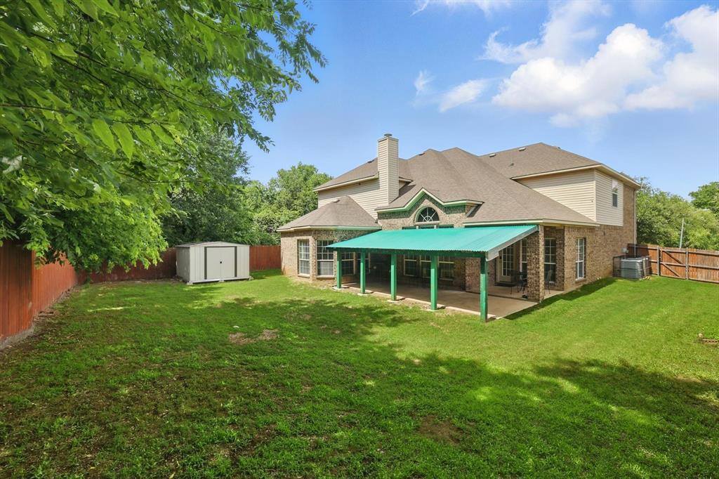 2959 Crystal Way, Grand Prairie, TX 75052