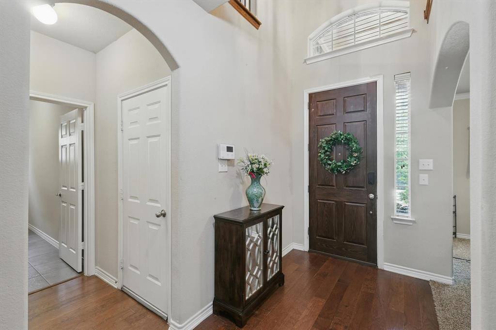 2959 Crystal Way, Grand Prairie, TX 75052