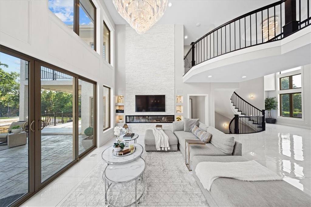 5645 Legler Street, Shawnee, KS 66217