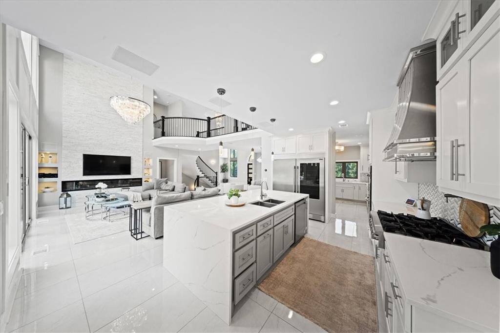 5645 Legler Street, Shawnee, KS 66217