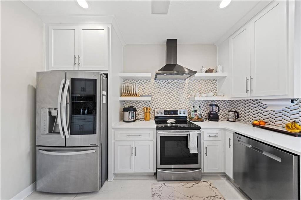 5645 Legler Street, Shawnee, KS 66217