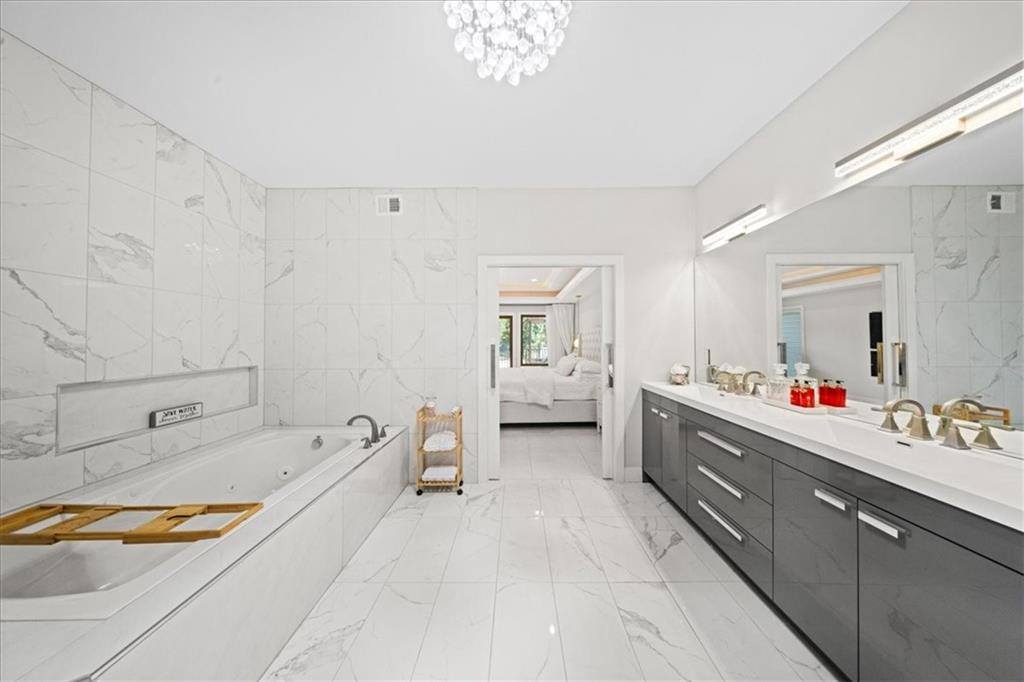 5645 Legler Street, Shawnee, KS 66217