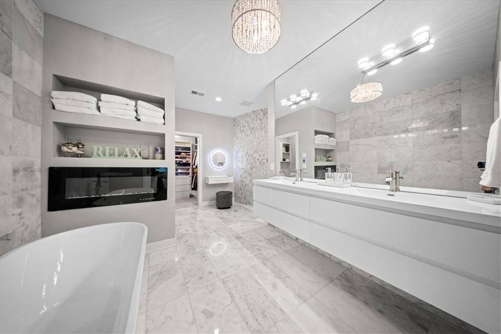 5645 Legler Street, Shawnee, KS 66217