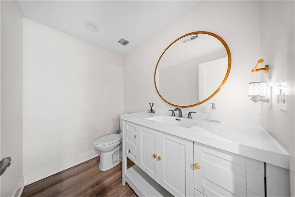 5645 Legler Street, Shawnee, KS 66217