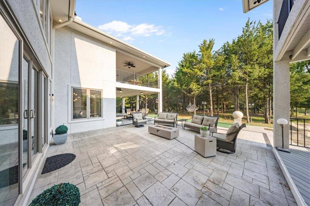 5645 Legler Street, Shawnee, KS 66217