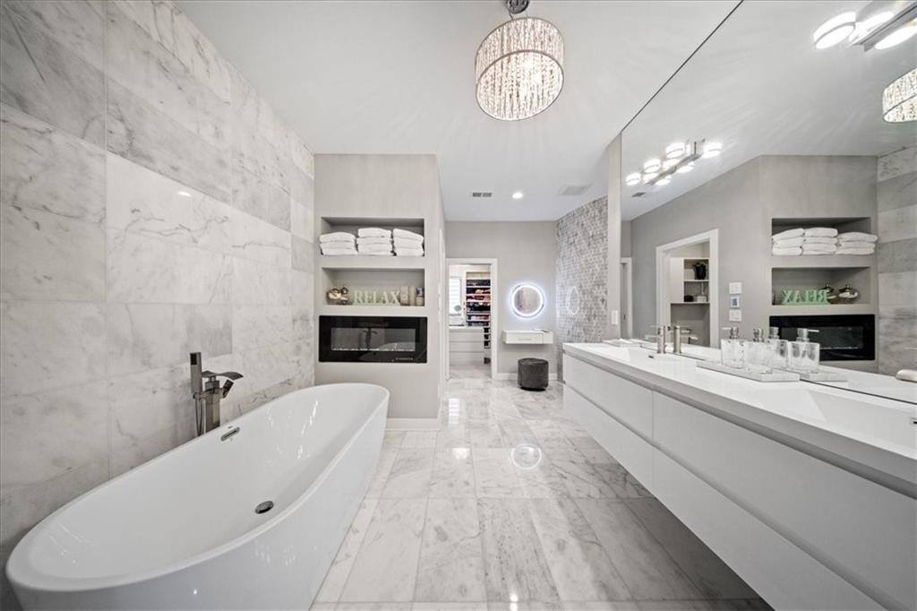 5645 Legler Street, Shawnee, KS 66217