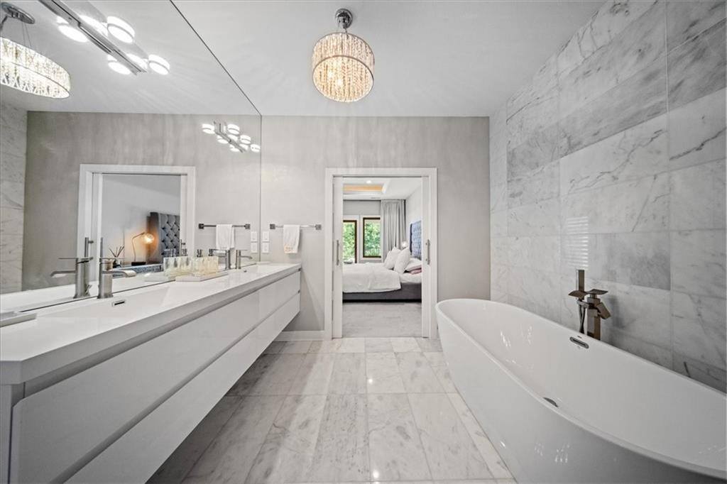 5645 Legler Street, Shawnee, KS 66217