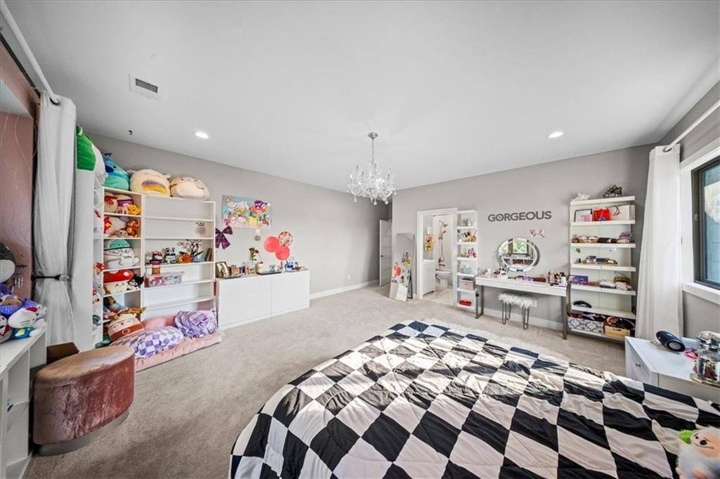 5645 Legler Street, Shawnee, KS 66217