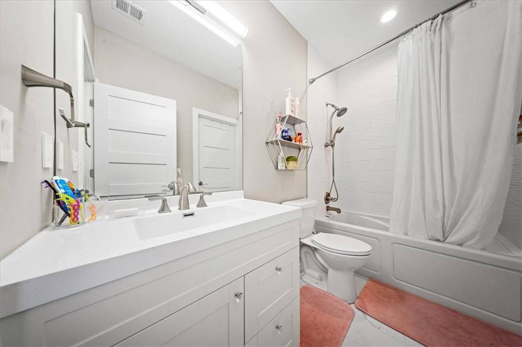 5645 Legler Street, Shawnee, KS 66217