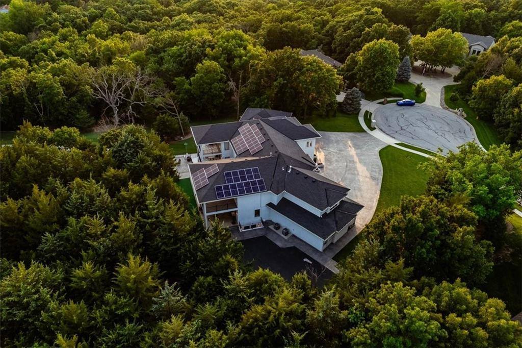 5645 Legler Street, Shawnee, KS 66217