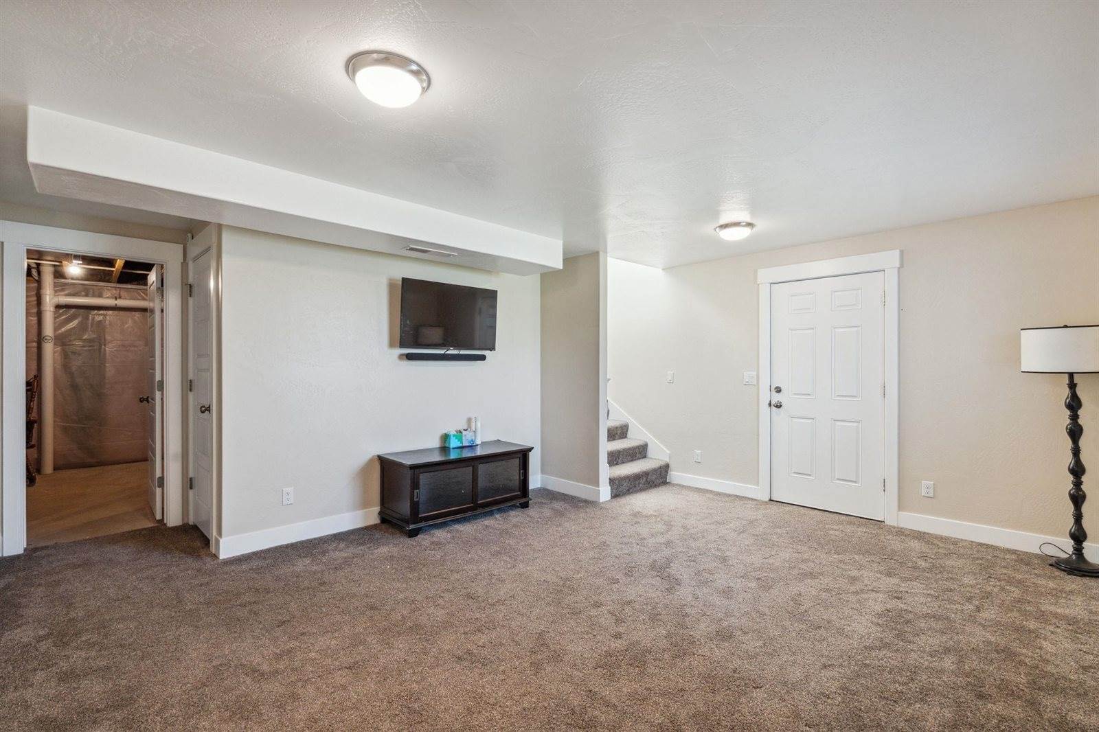 112 Summer Court, American Falls, ID 83211