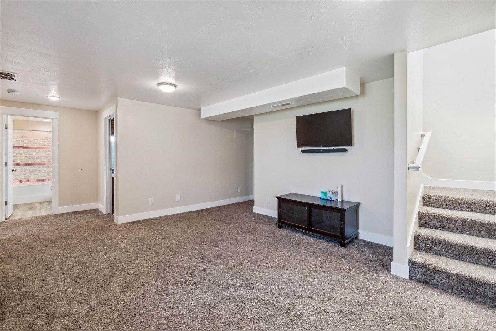 112 Summer Court, American Falls, ID 83211