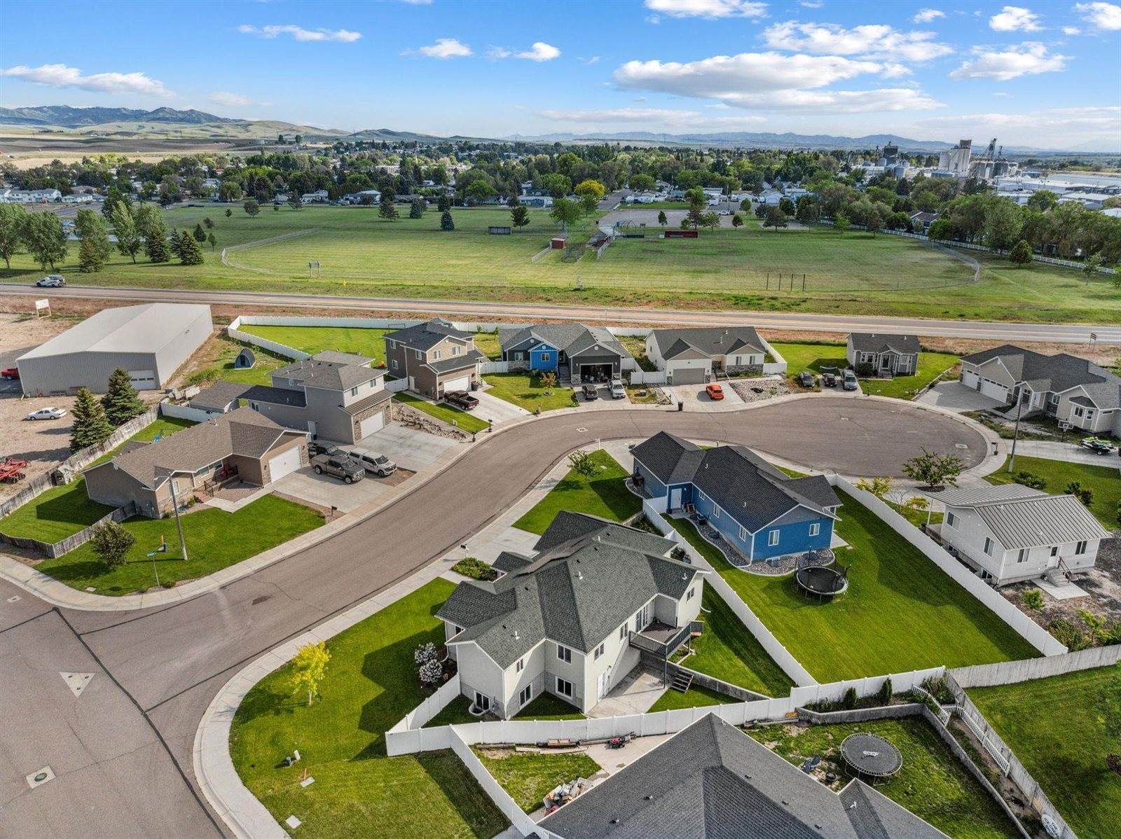 112 Summer Court, American Falls, ID 83211