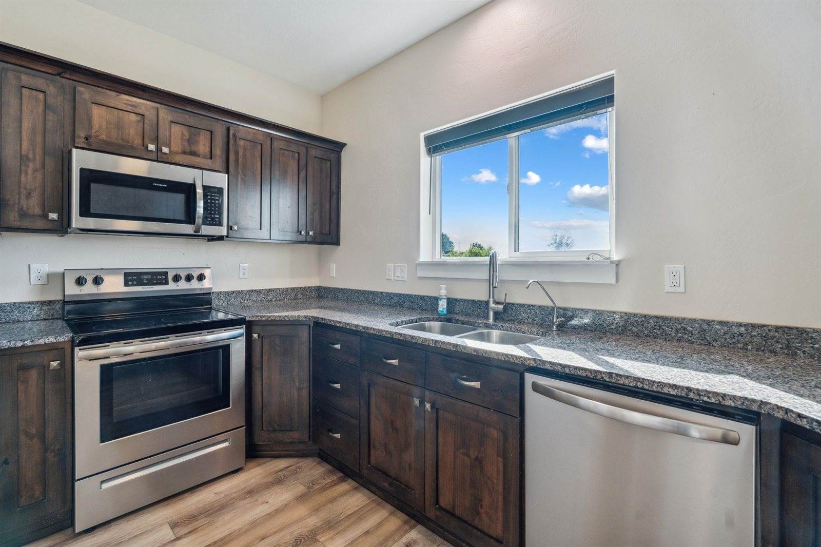 112 Summer Court, American Falls, ID 83211