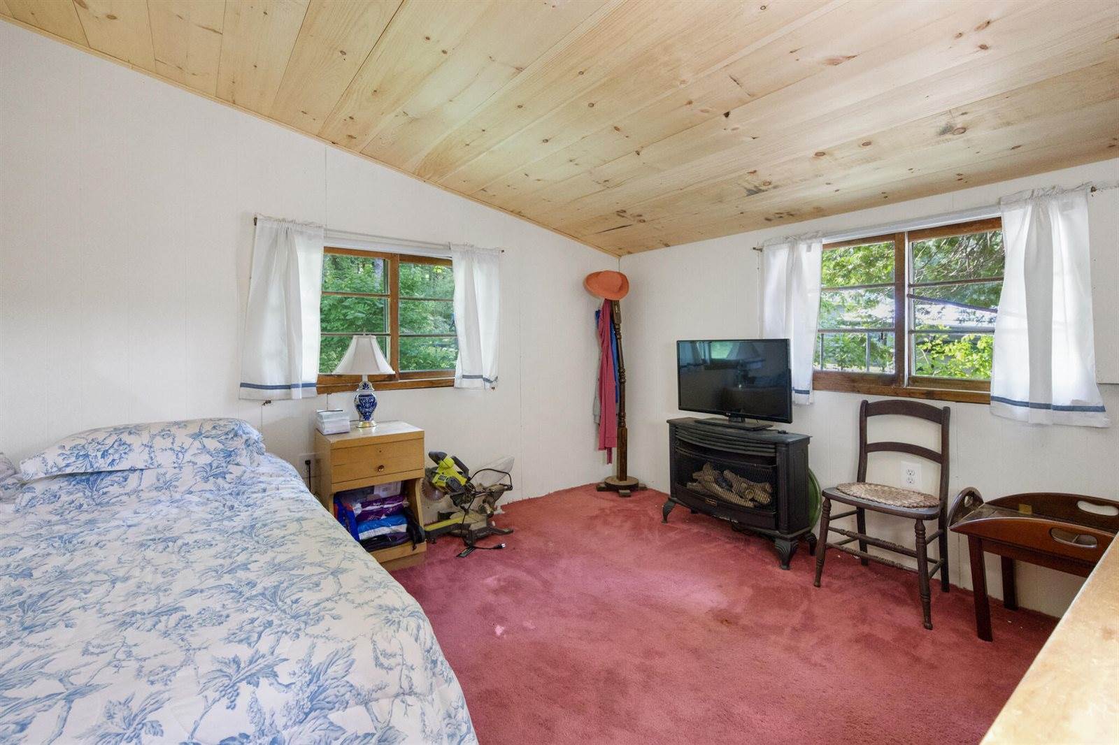 19 Davis Lane, Burnham, ME 04922