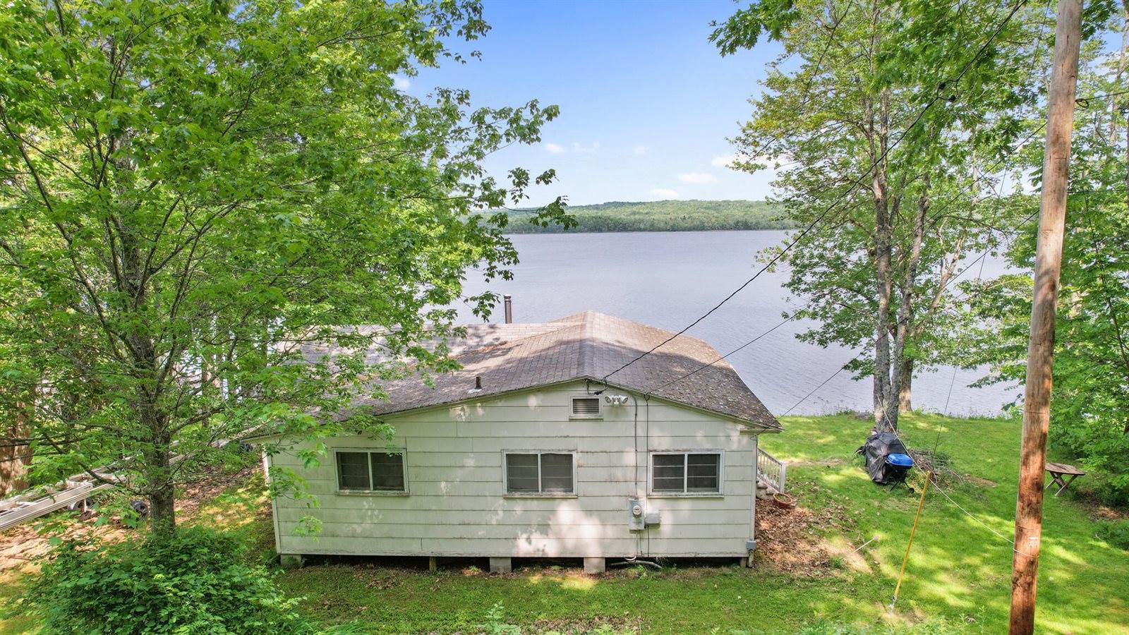19 Davis Lane, Burnham, ME 04922